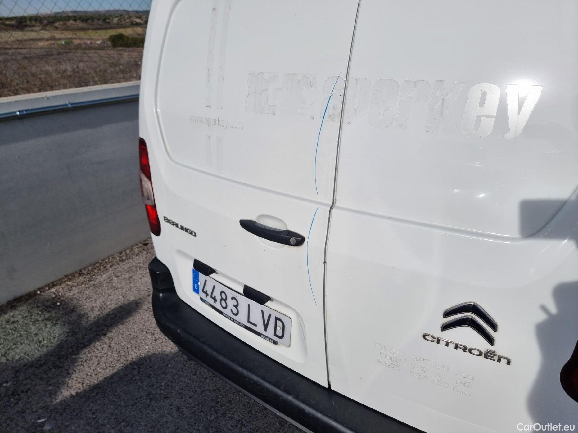  Citroen  Berlingo CITROEN  / 2018 / 3P / furgón derivado de turismo Talla M BlueHDi 100 CONTROL (AC2) #25