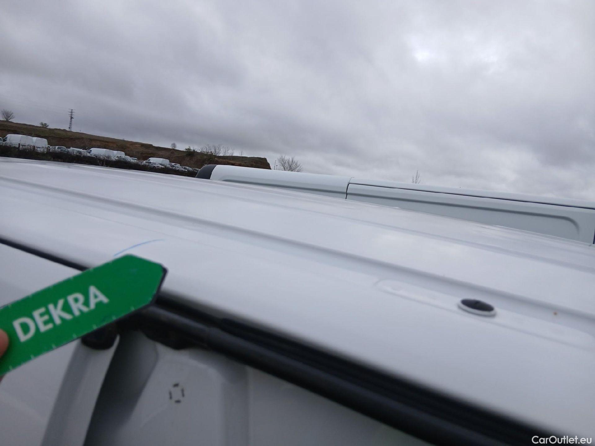  Citroen  Berlingo CITROEN  / 2018 / 4P / monovolumen compacto Talla M BlueHDi 100 S&S LIVE PACK #23