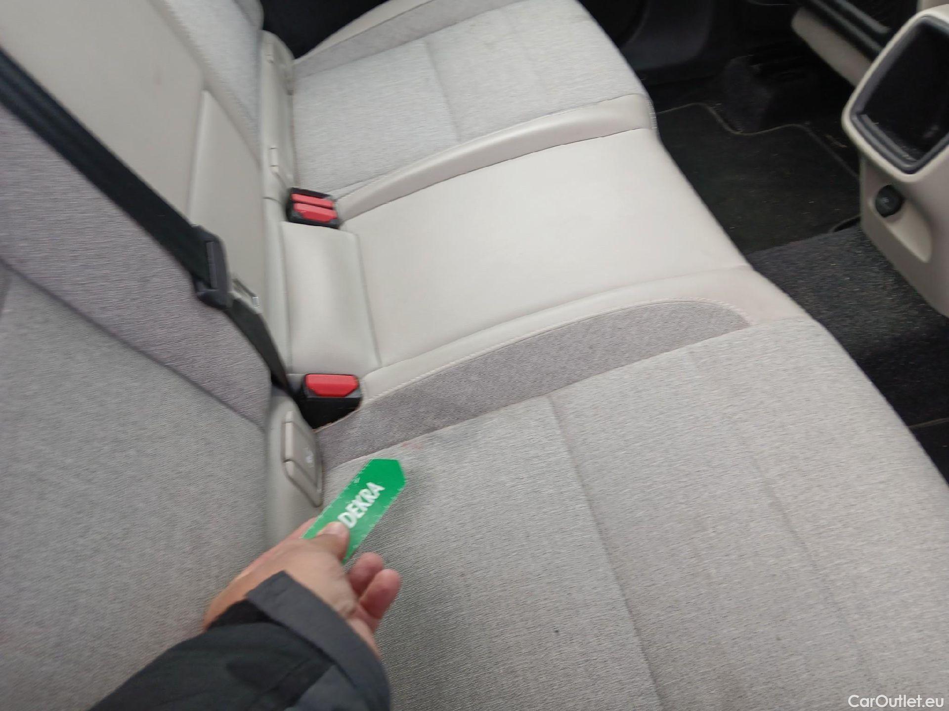  Volvo  XC 40 VOLVO XC40 / 2017 / 5P / todoterreno 1.5 T3 Business Plus Auto #2