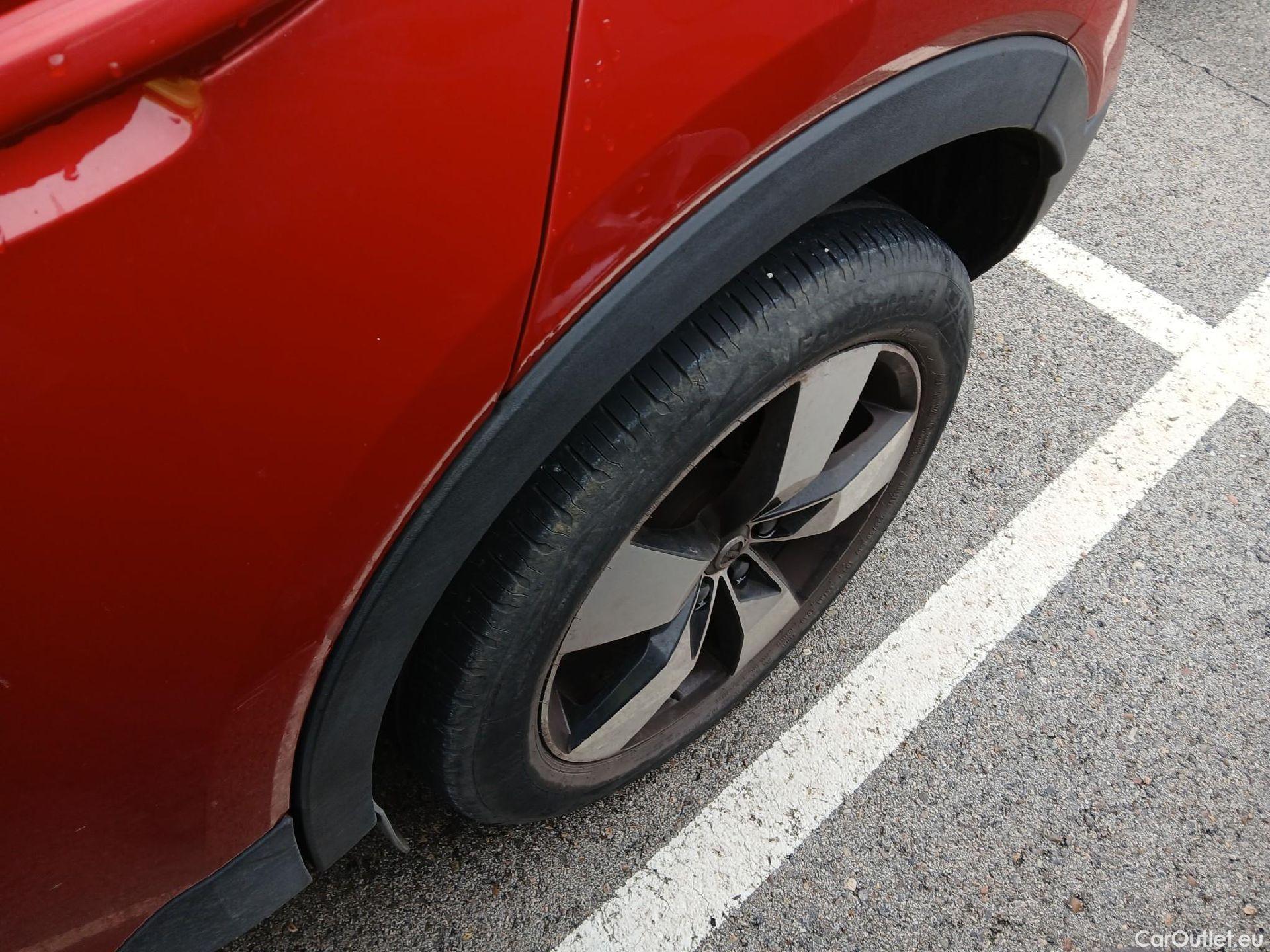  Volvo  XC 40 VOLVO XC40 / 2017 / 5P / todoterreno 1.5 T3 Business Plus Auto #4