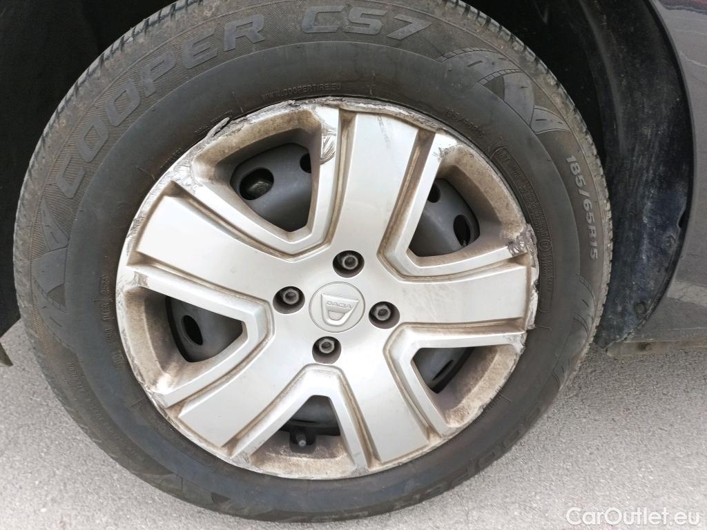  Dacia  Lodgy DACIA  / 2012 / 5P / monovolumen compacto Comfort 1.6 75kW (100CV) GLP 7Pl - 18 #17