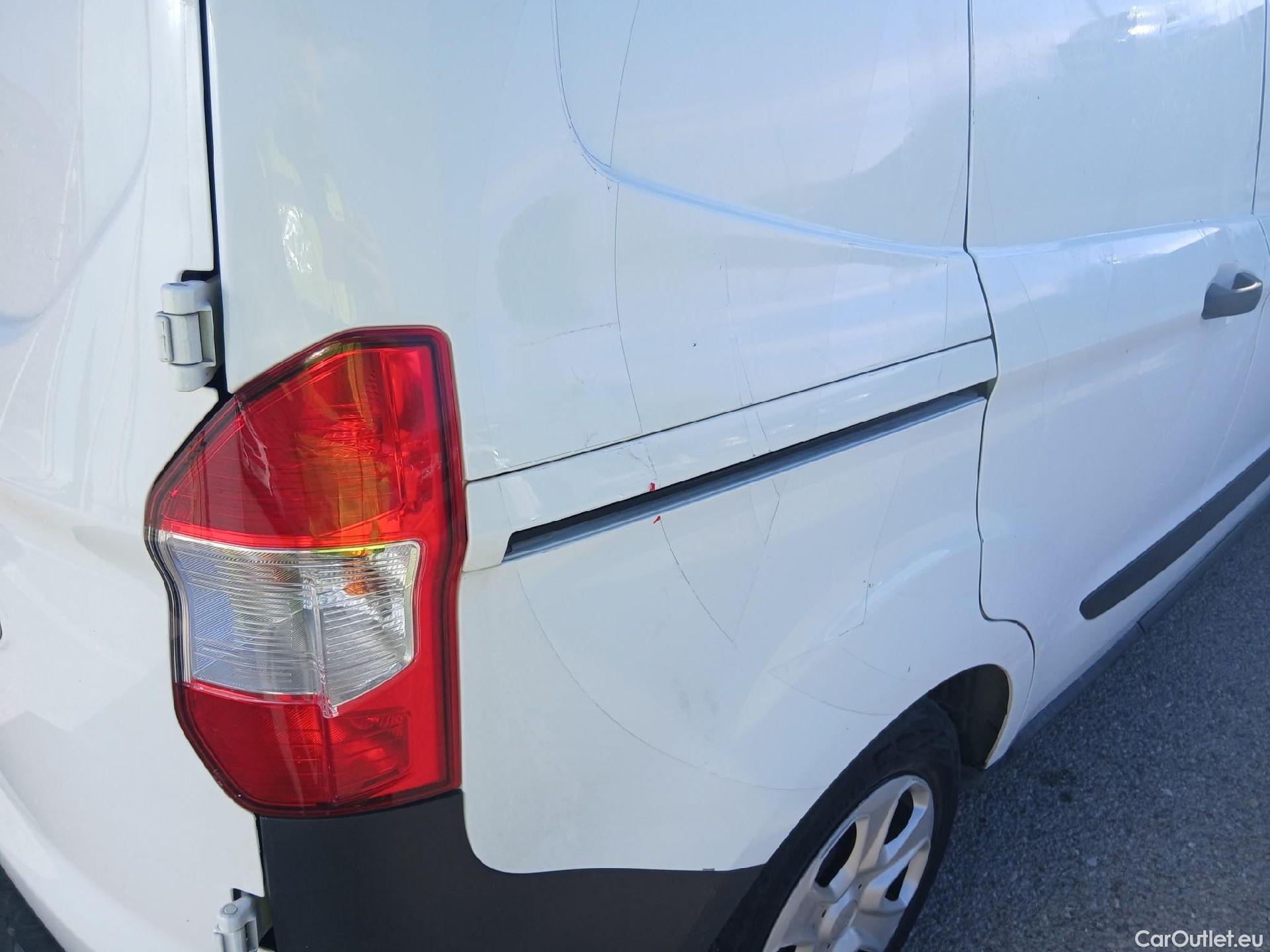  Ford  Transit FORD  Courier/2014/4P/furgón der.turis Van 1.5 TDCi 56kW Trend #19