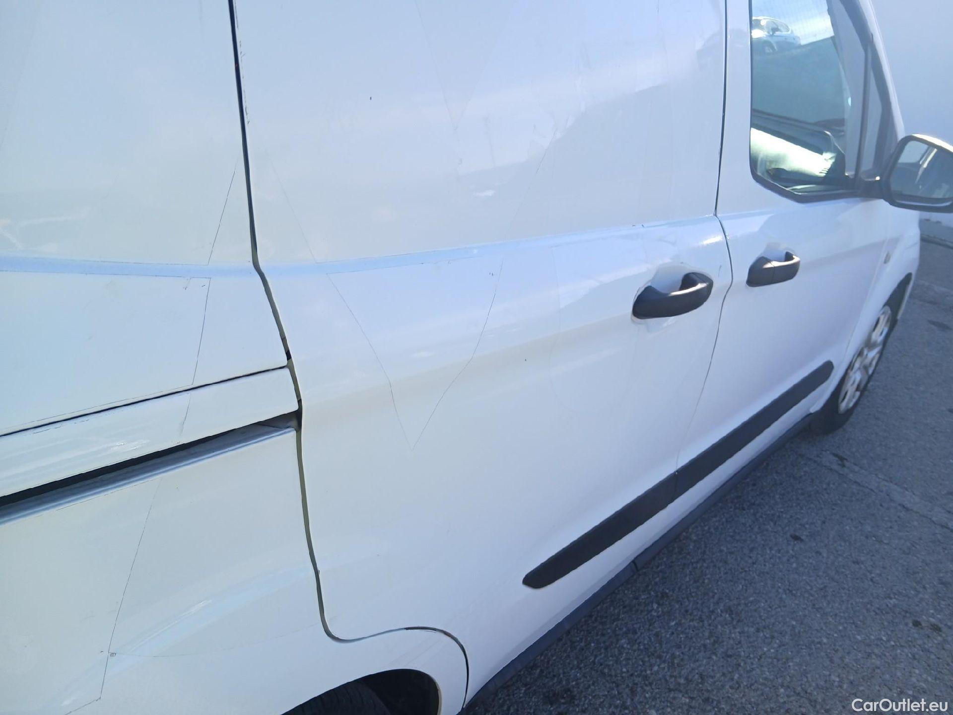  Ford  Transit FORD  Courier/2014/4P/furgón der.turis Van 1.5 TDCi 56kW Trend #21