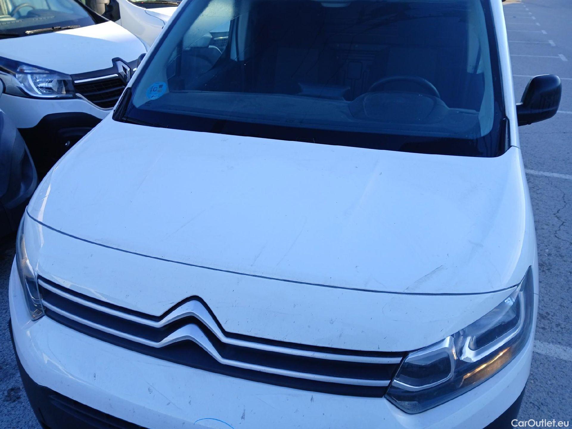  Citroen  Berlingo CITROEN  / 2018 / 3P / furgón derivado de turismo Talla M BlueHDi 100 CONTROL #3