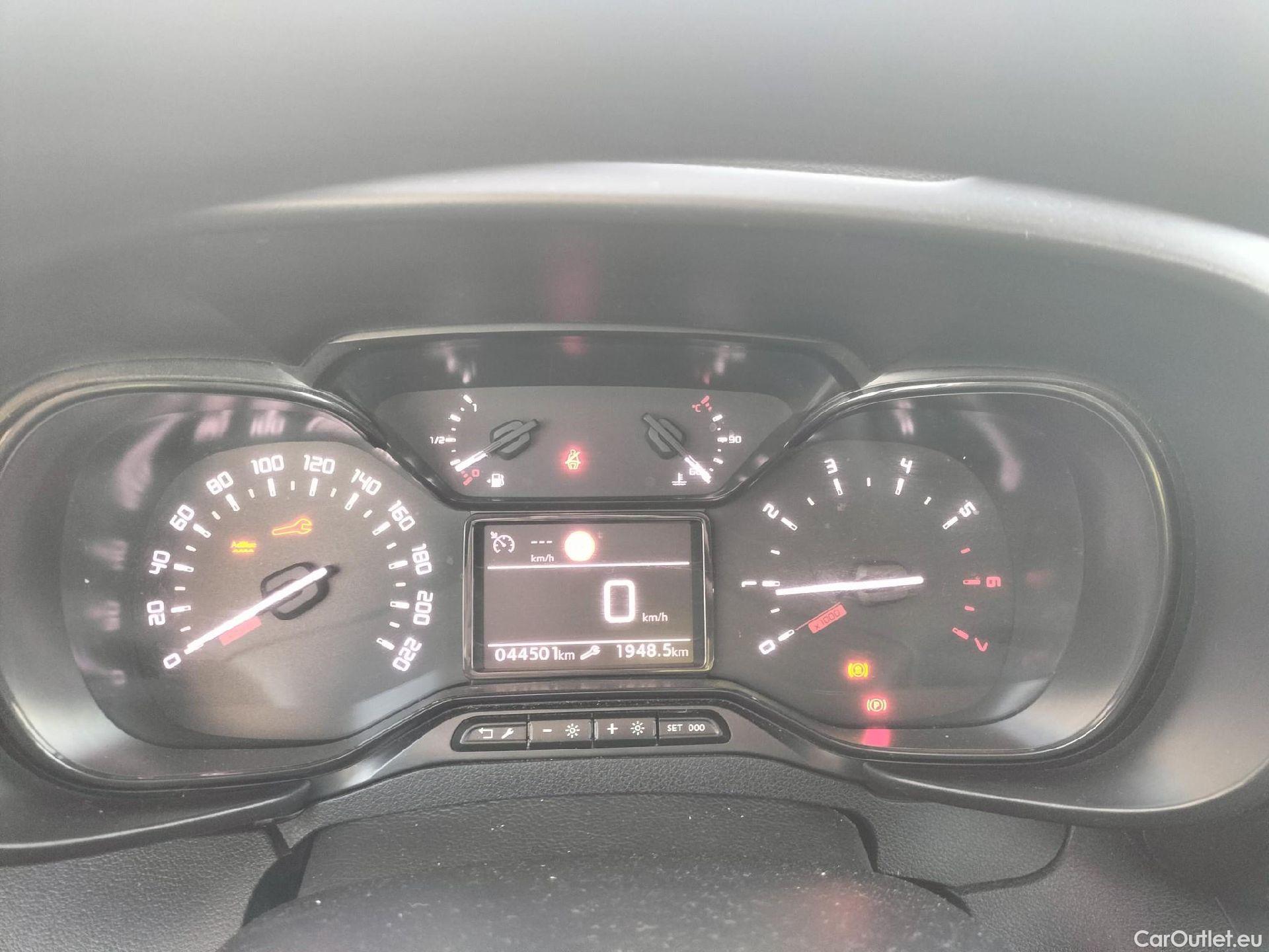  Land Rover  Discovery FIAT Doblò / 2022 / 5P / combi Combi (N1) BlueHDi 1.5 L 100CV (AC) #1