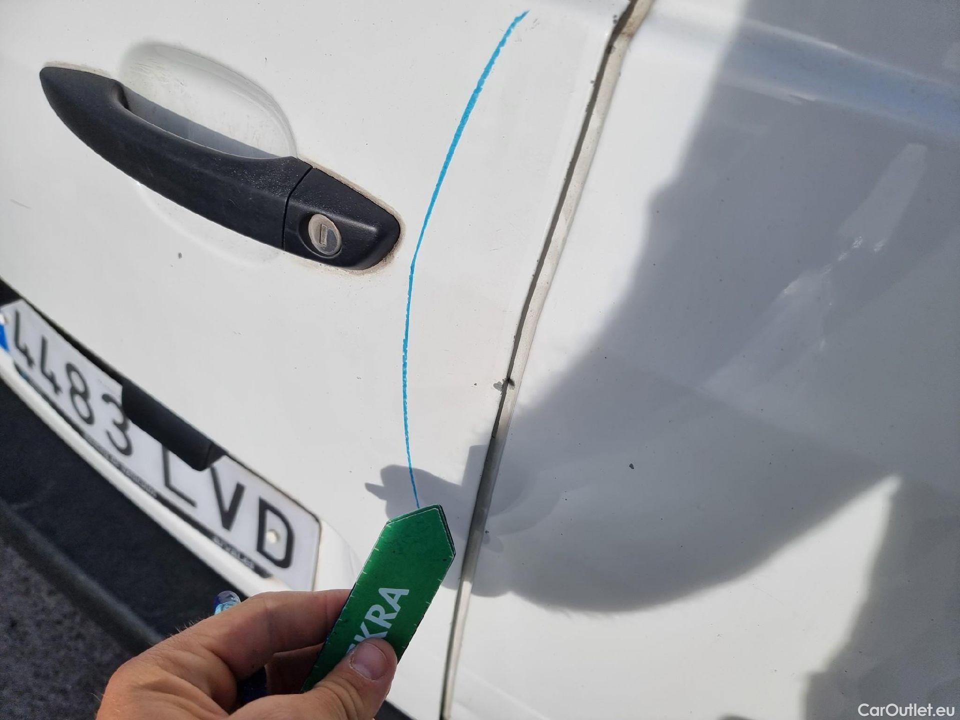  Citroen  Berlingo CITROEN  / 2018 / 3P / furgón derivado de turismo Talla M BlueHDi 100 CONTROL (AC2) #26