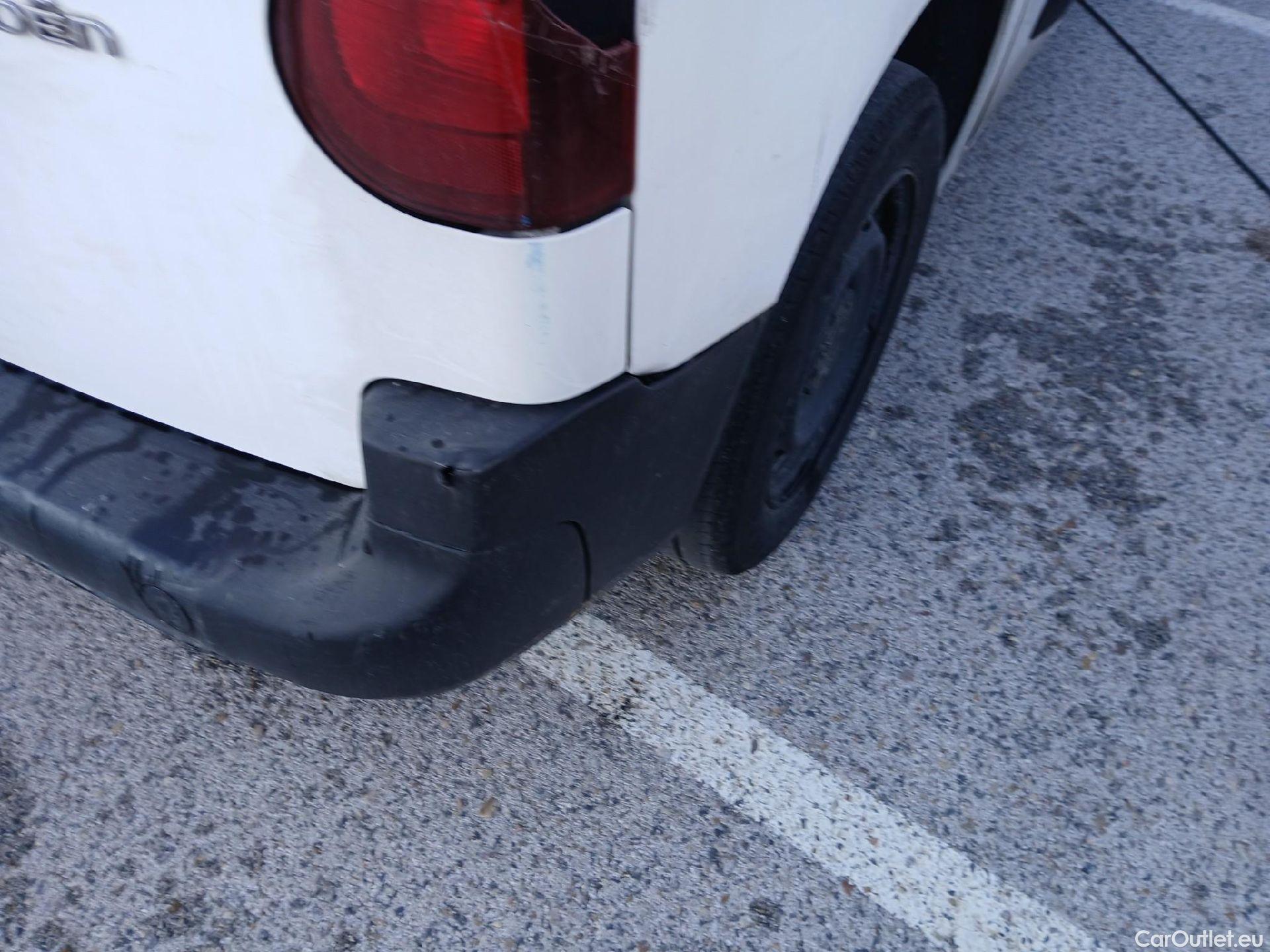  Citroen  Berlingo CITROEN  / 2018 / 3P / furgón derivado de turismo Talla M BlueHDi 100 CONTROL #18