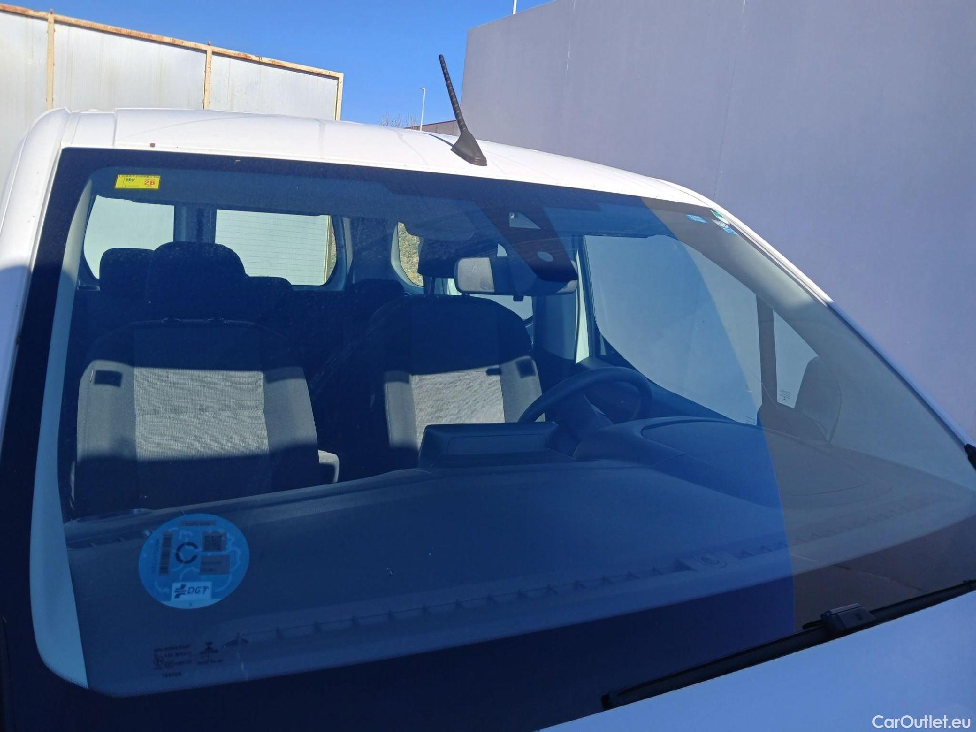  Citroen  Berlingo CITROEN  / 2018 / 4P / combi Talla M BlueHDi 100 LIVE (AC) #10