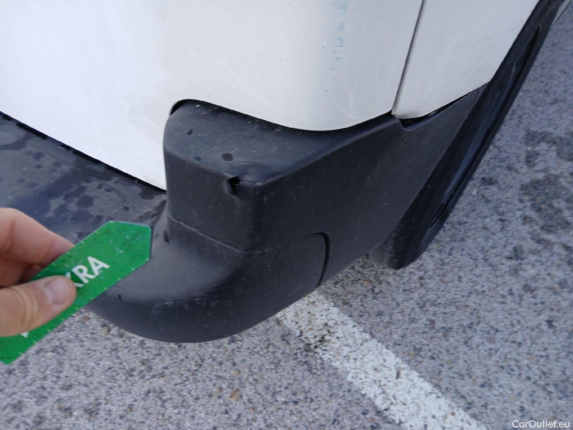  Citroen  Berlingo CITROEN  / 2018 / 3P / furgón derivado de turismo Talla M BlueHDi 100 CONTROL #17