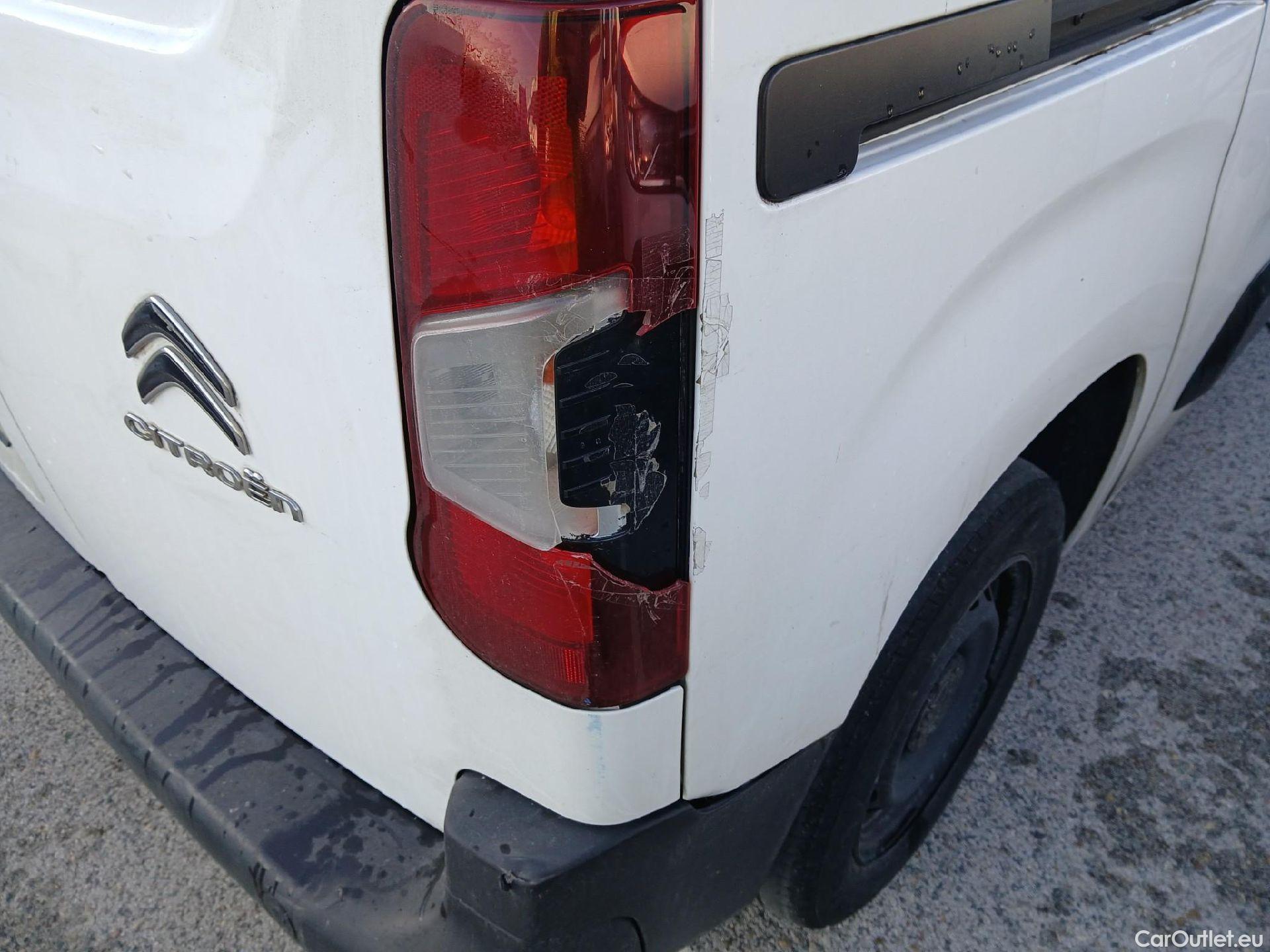  Citroen  Berlingo CITROEN  / 2018 / 3P / furgón derivado de turismo Talla M BlueHDi 100 CONTROL #19