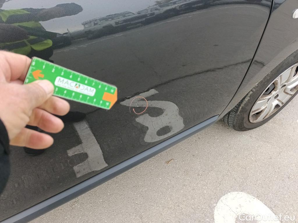  Dacia  Lodgy DACIA  / 2012 / 5P / monovolumen compacto Comfort 1.6 75kW (100CV) GLP 7Pl - 18 #21