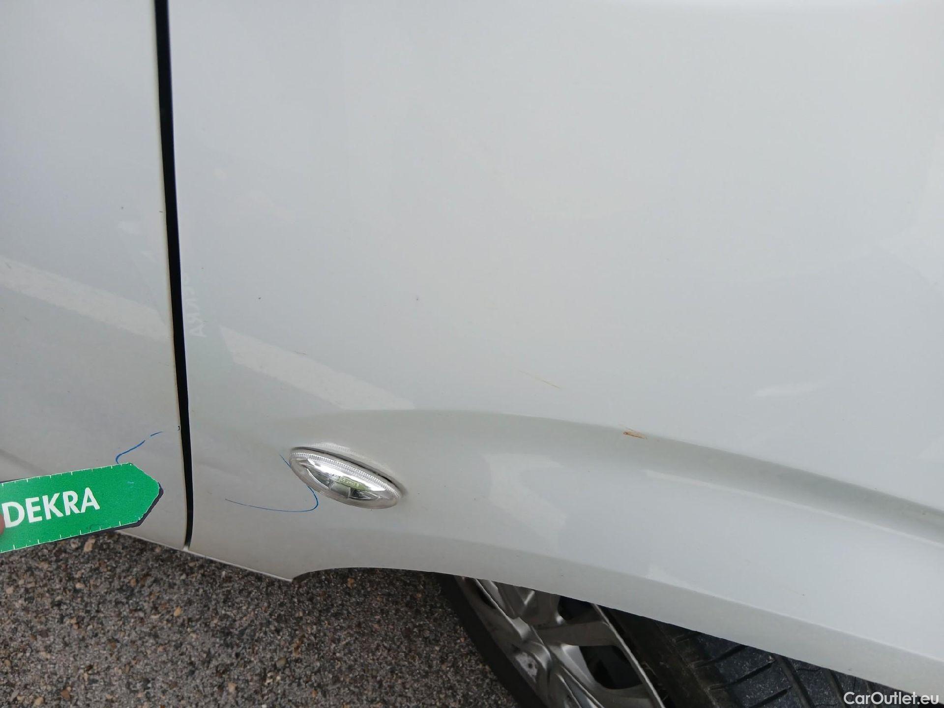  Citroen  Berlingo CITROEN  / 2018 / 4P / monovolumen compacto Talla M BlueHDi 100 S&S LIVE PACK #20