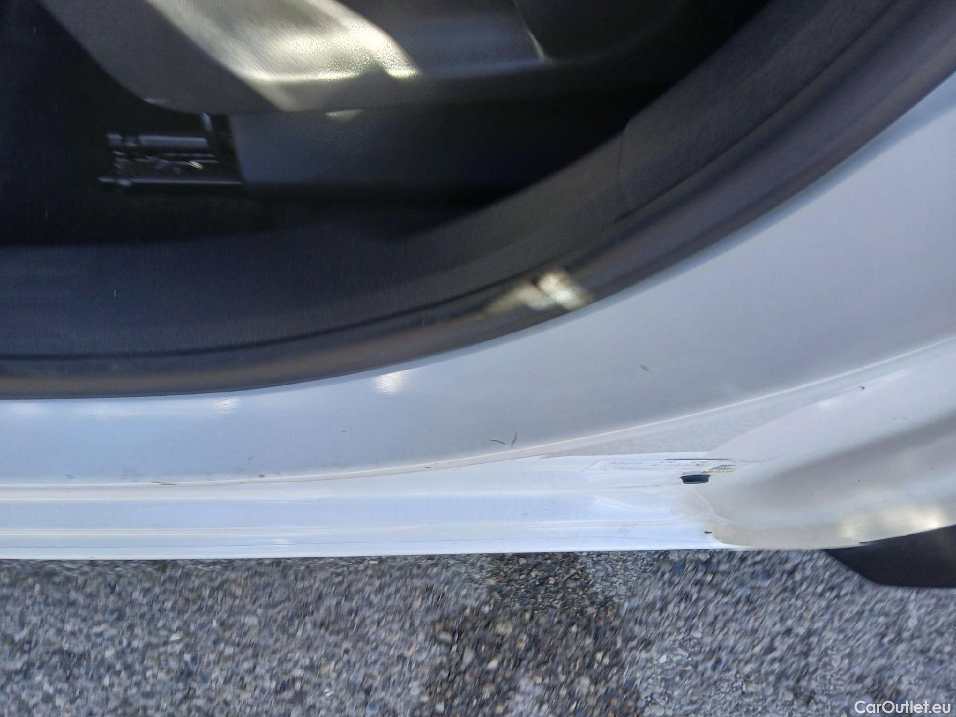  Citroen  Berlingo CITROEN  / 2018 / 4P / combi Talla M BlueHDi 100 LIVE (AC) #1