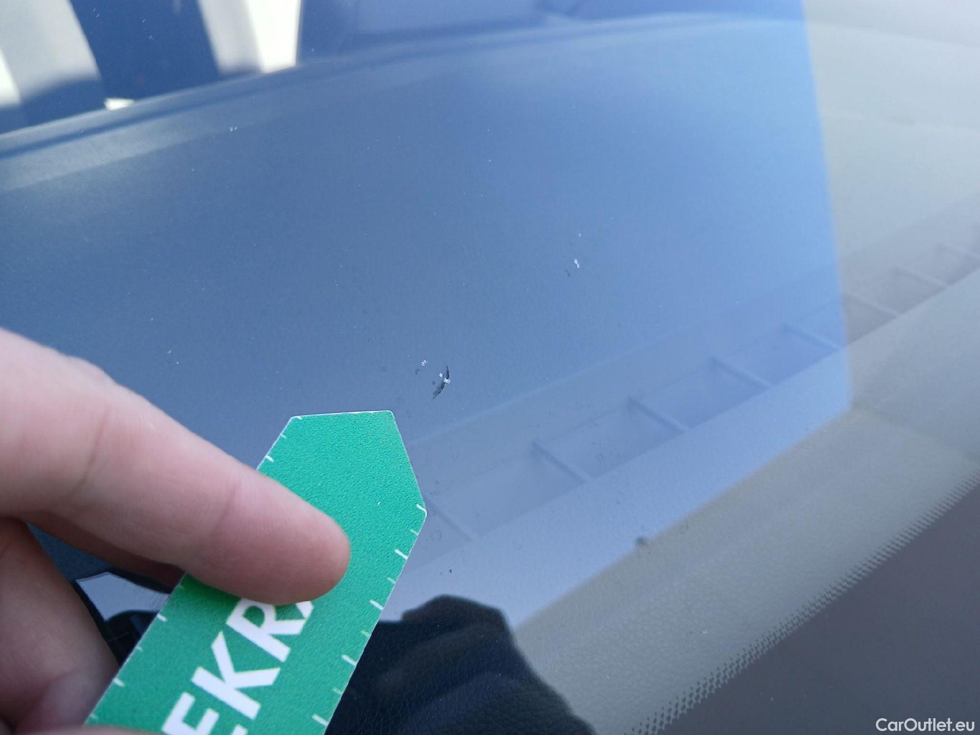  Citroen  Berlingo CITROEN  / 2018 / 4P / combi Talla M BlueHDi 100 LIVE (AC) #11