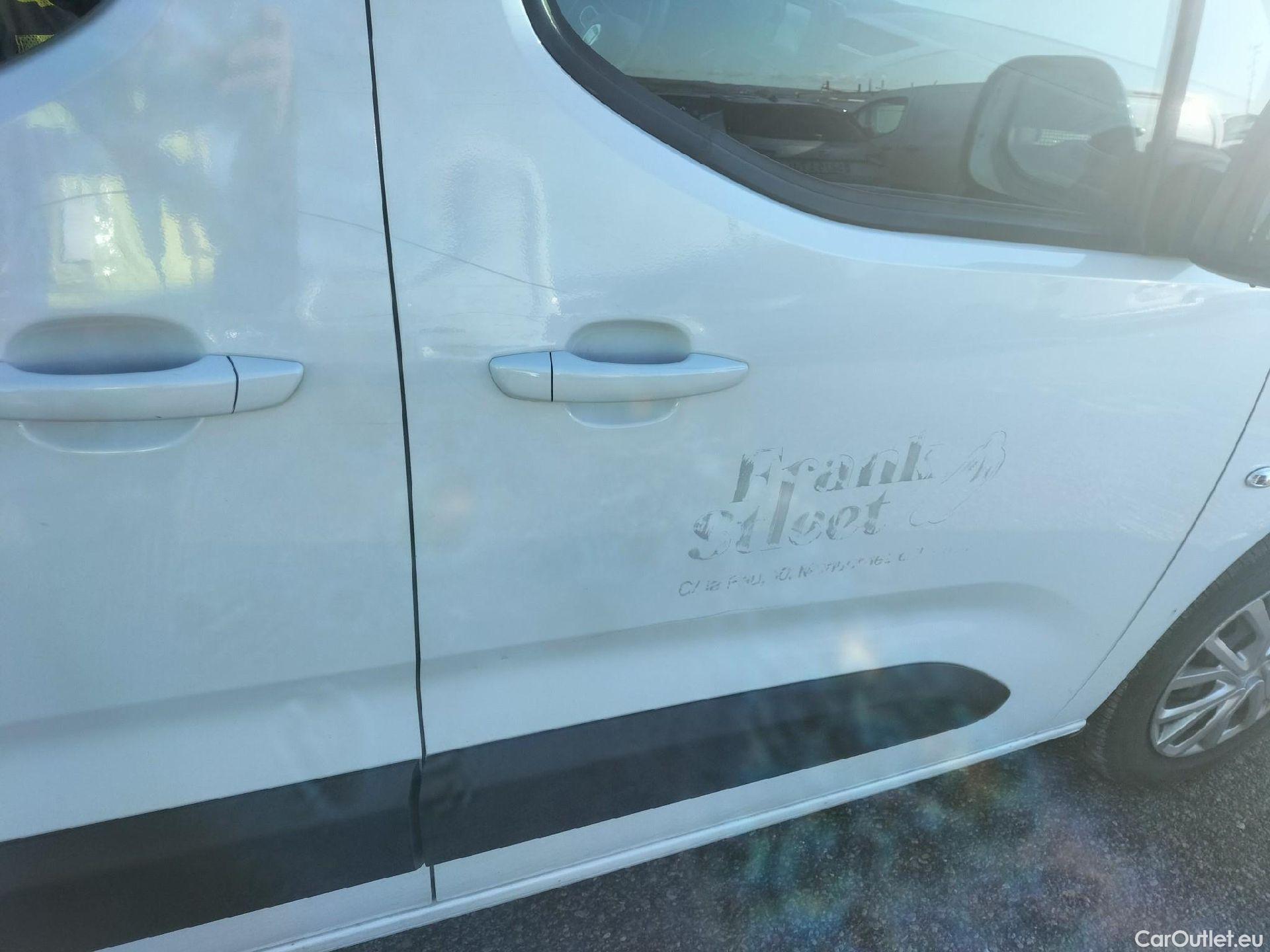  Land Rover  Discovery FIAT Doblò / 2022 / 5P / combi Combi (N1) BlueHDi 1.5 L 100CV (AC) #39