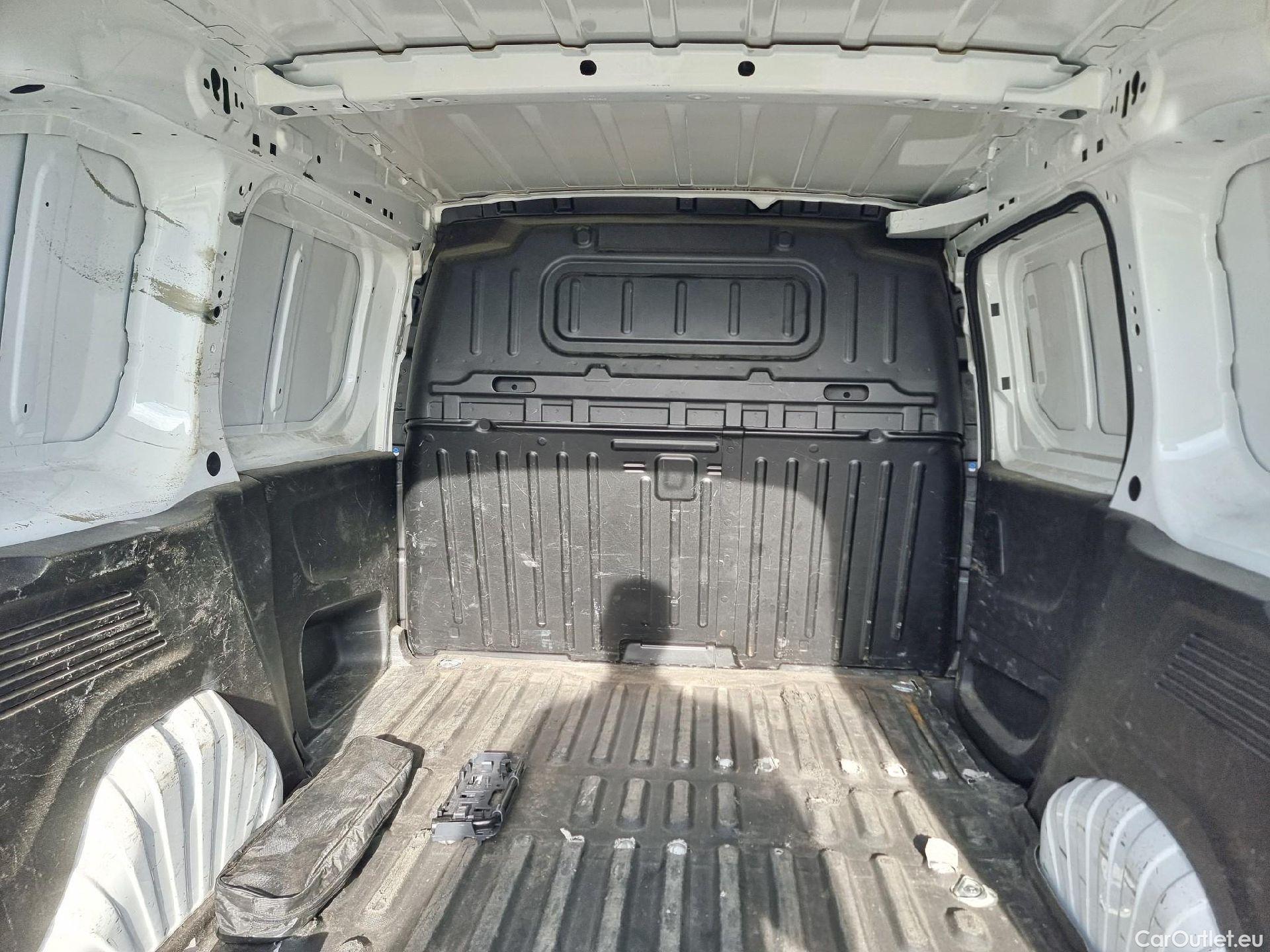  Citroen  Berlingo CITROEN  / 2018 / 3P / furgón derivado de turismo Talla M BlueHDi 100 CONTROL (AC2) #1