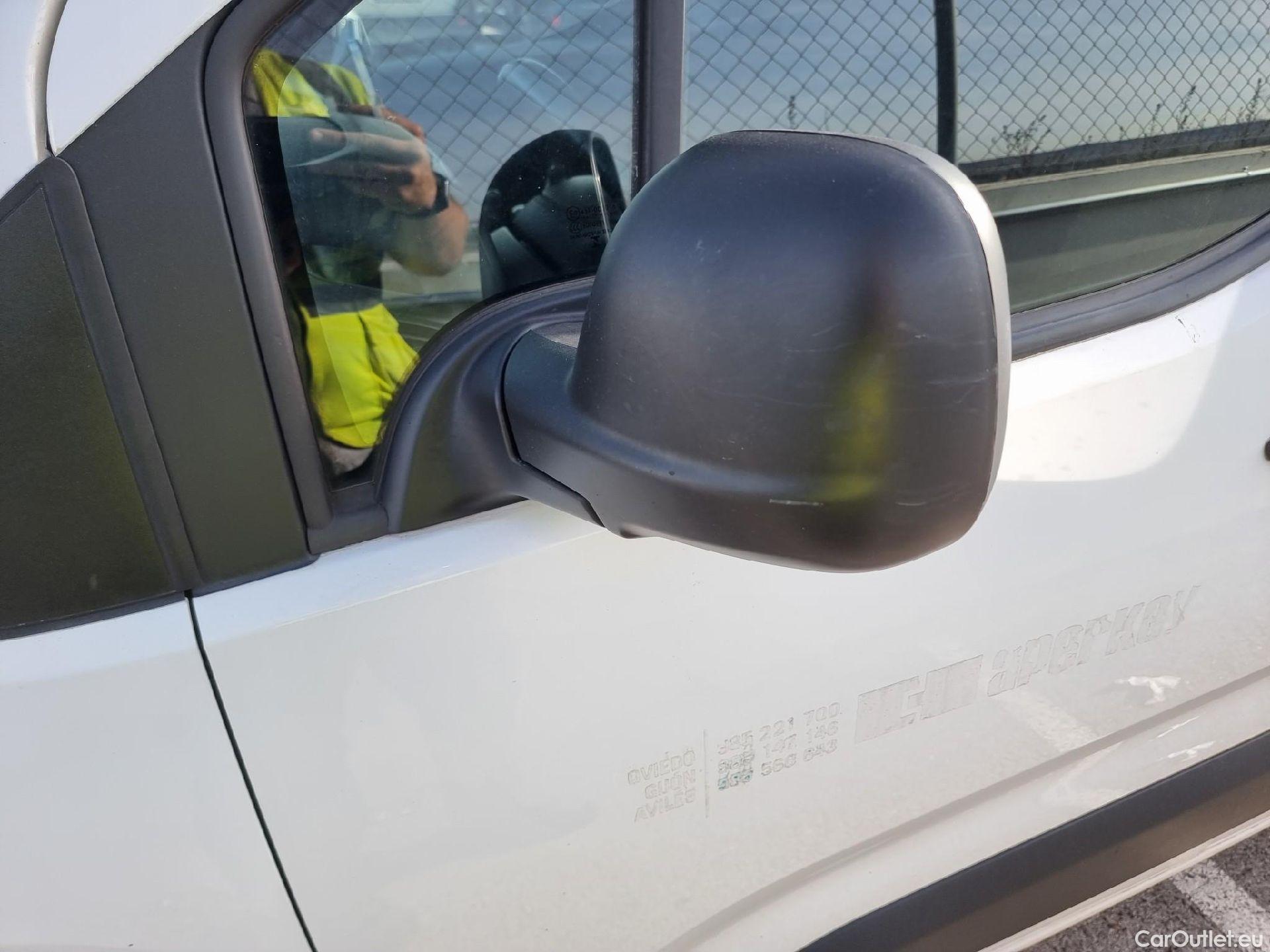  Citroen  Berlingo CITROEN  / 2018 / 3P / furgón derivado de turismo Talla M BlueHDi 100 CONTROL (AC2) #13