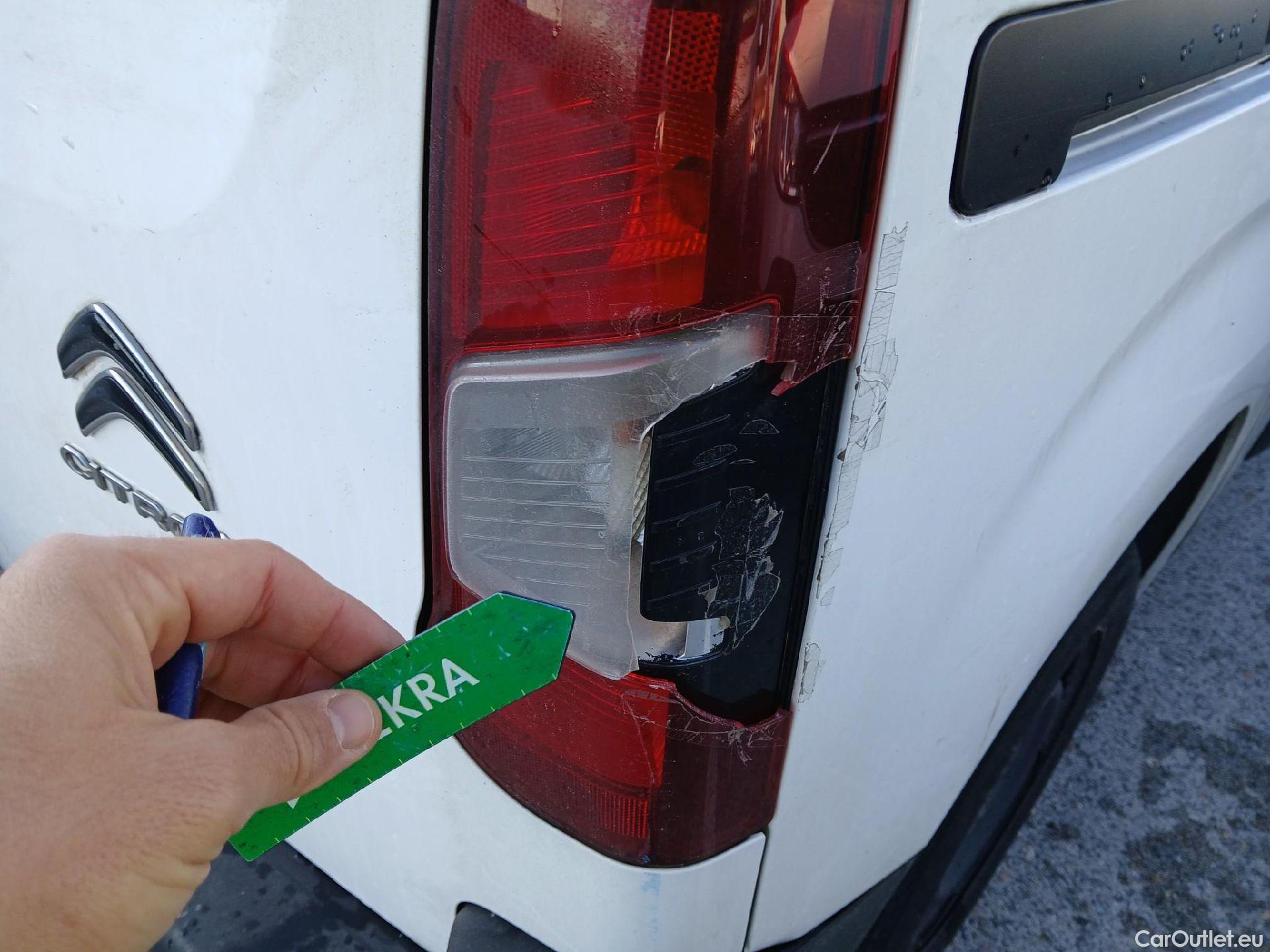  Citroen  Berlingo CITROEN  / 2018 / 3P / furgón derivado de turismo Talla M BlueHDi 100 CONTROL #20