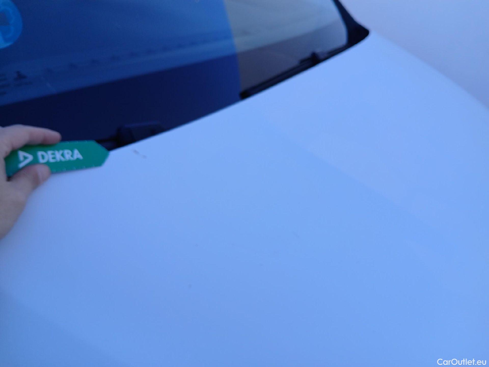  Citroen  Berlingo CITROEN  / 2018 / 4P / combi Talla M BlueHDi 100 LIVE (AC) #15