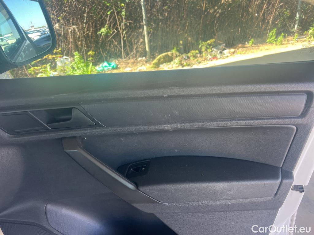  Volkswagen  Caddy VOLKSWAGEN  / 2015 / 4P / combi Business 2.0 TDI 55kW (75CV) BMT #15