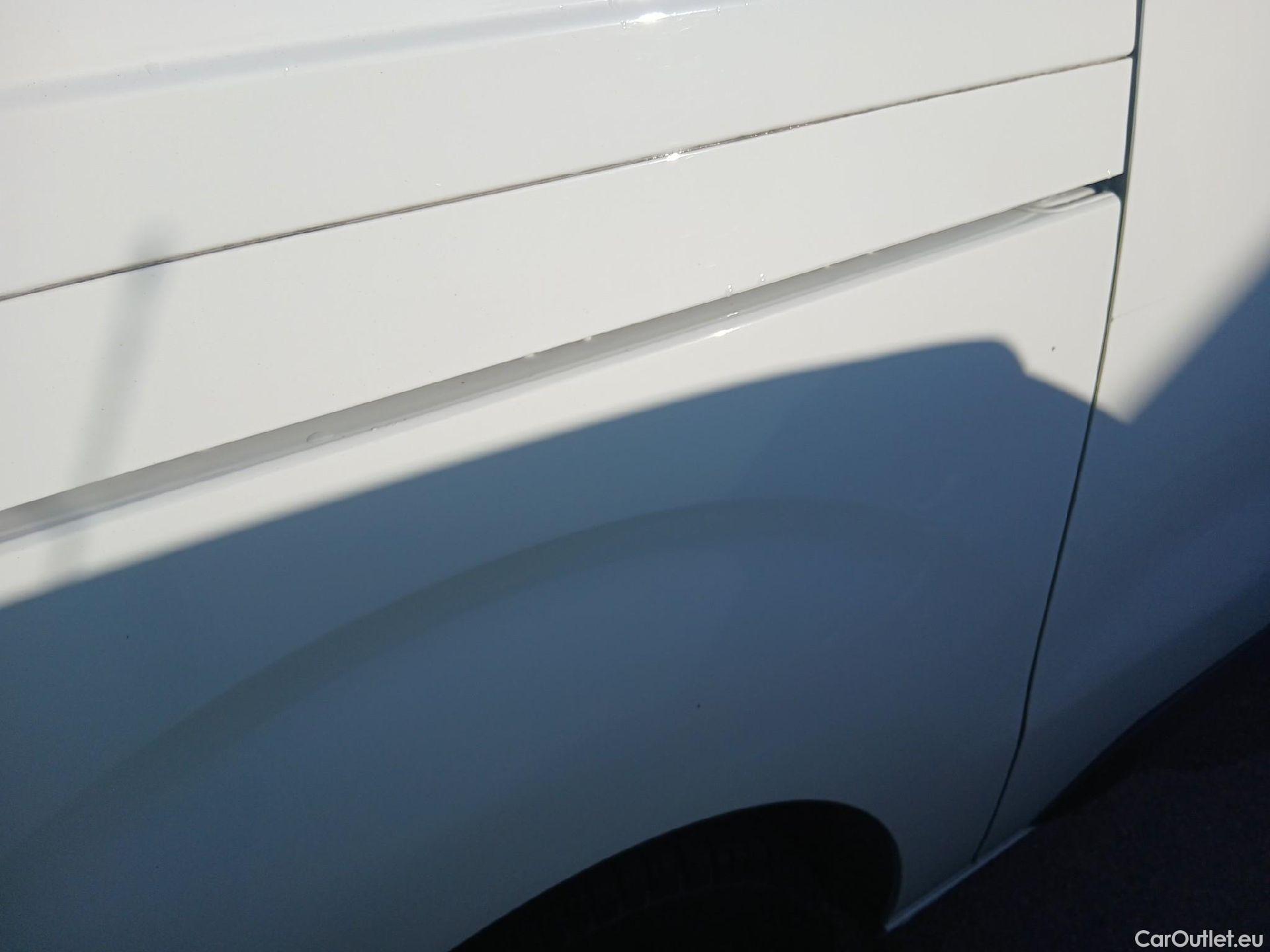  Opel  Vivaro OPEL  / 2019 / 4P / furgón  1.5 Diésel 74kW(100CV)M Std Exp #21