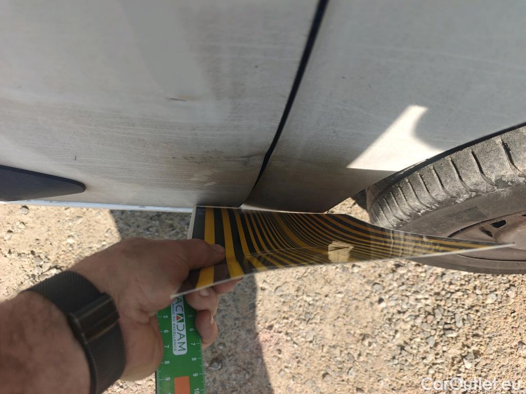  Peugeot  Partner PEUGEOT  / 2018 / 3P / furgón derivado de turismo Pro Standard 600kg BlueHDi 73kW (AC) #45