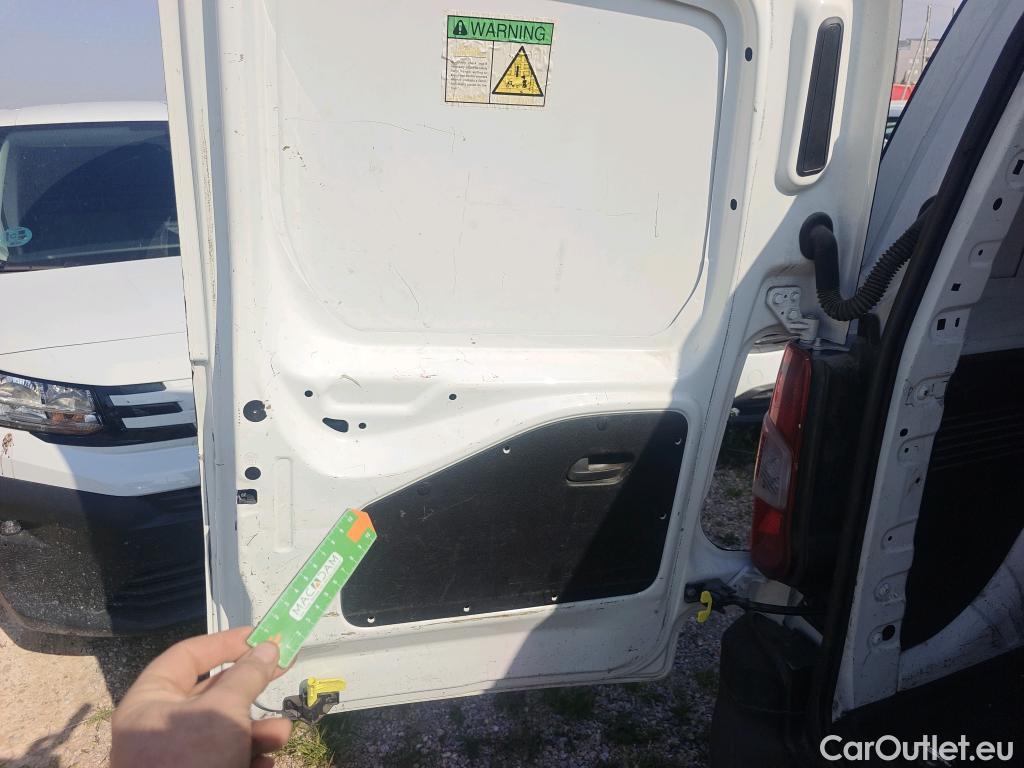  Peugeot  Partner PEUGEOT  / 2018 / 3P / furgón derivado de turismo Pro Standard 600kg BlueHDi 73kW (AC) #36