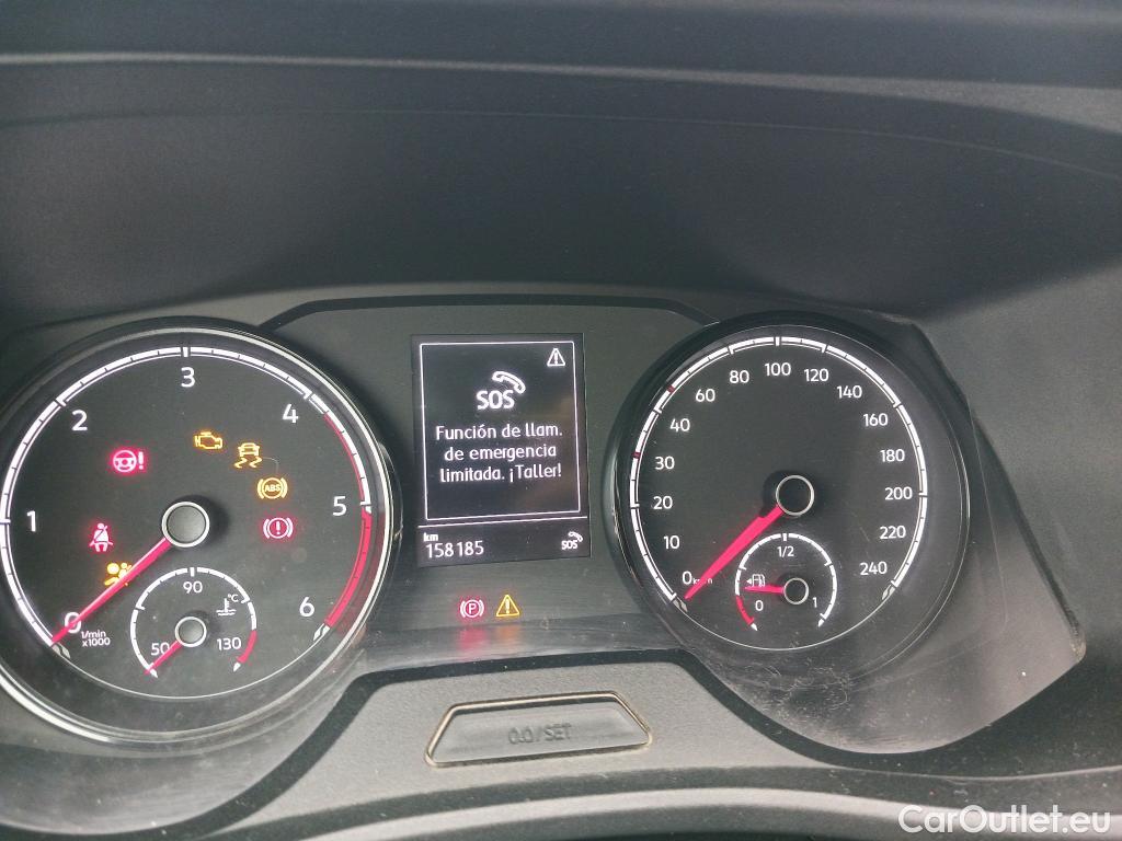  Land Rover  Discovery VOLKSWAGEN Transporter / 2020 / 4P / furgón Furgón Corto TN 2.0 TDI 110kW 4MO #32