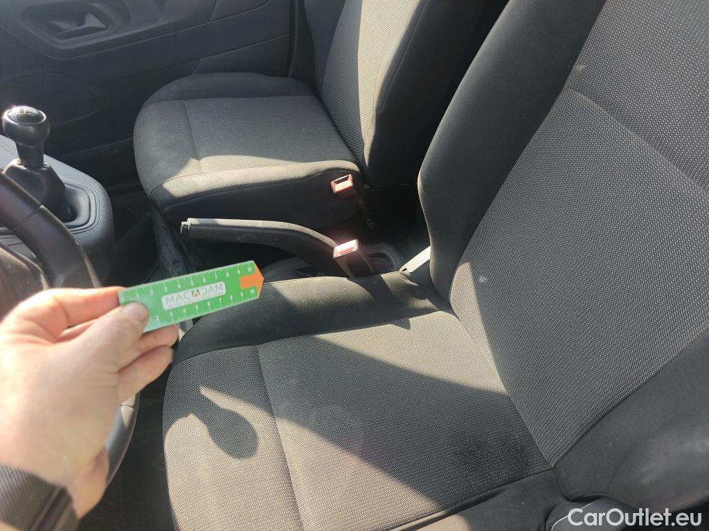  Peugeot  Partner PEUGEOT  / 2018 / 3P / furgón derivado de turismo Pro Standard 600kg BlueHDi 73kW (AC) #63