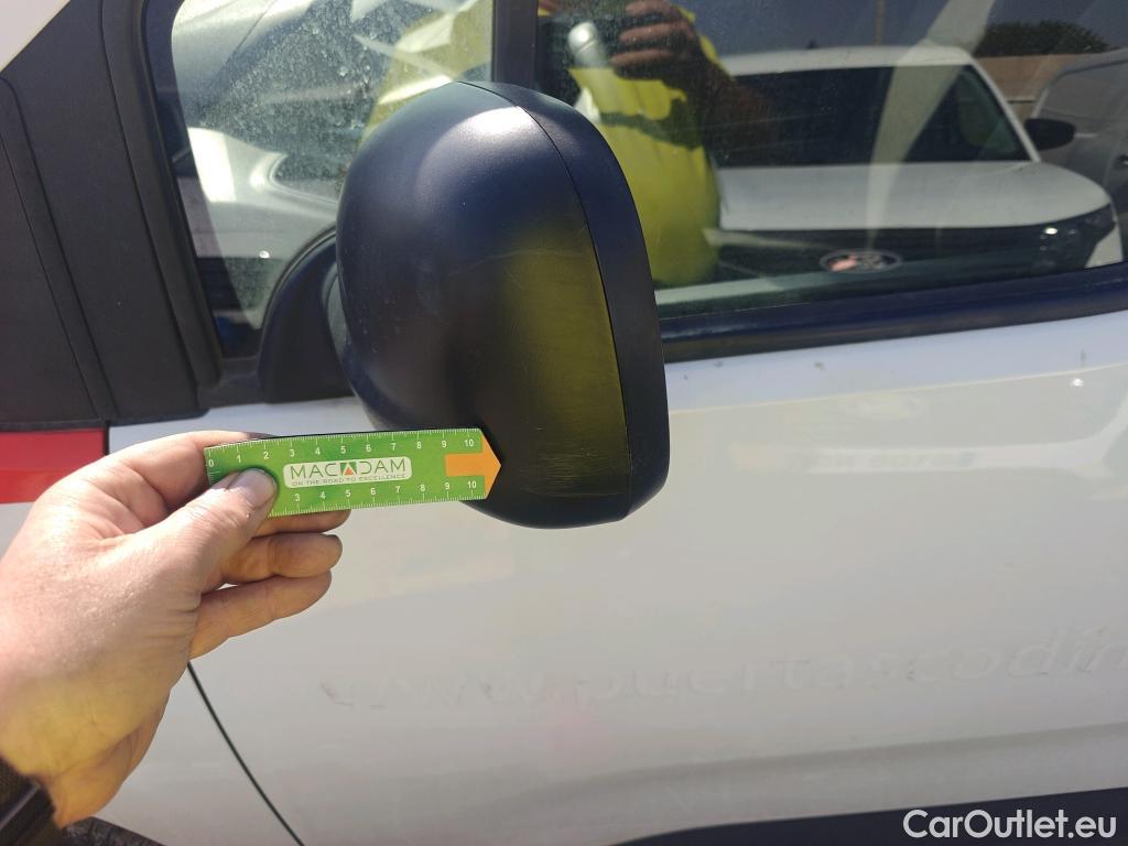  Peugeot  Partner PEUGEOT  / 2018 / 3P / furgón derivado de turismo Pro Standard 600kg BlueHDi 73kW (AC) #72