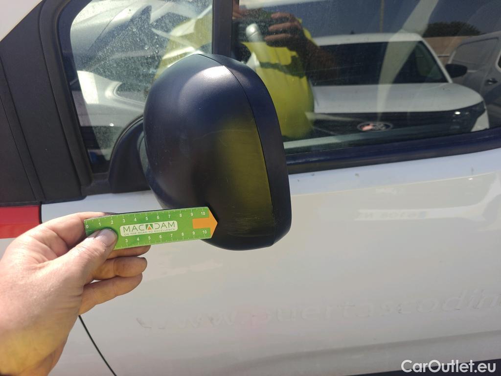  Peugeot  Partner PEUGEOT  / 2018 / 3P / furgón derivado de turismo Pro Standard 600kg BlueHDi 73kW (AC) #71