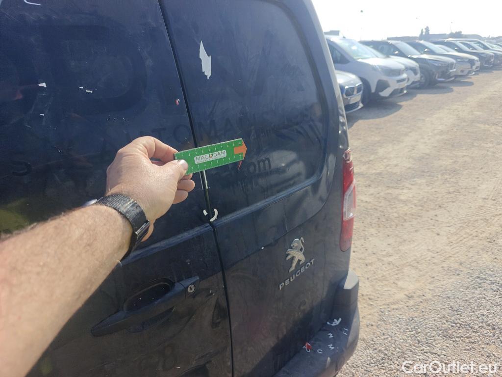  Peugeot  Partner PEUGEOT  / 2018 / 3P / furgón derivado de turismo Pro Standard 600kg BlueHDi 73kW (AC) #16