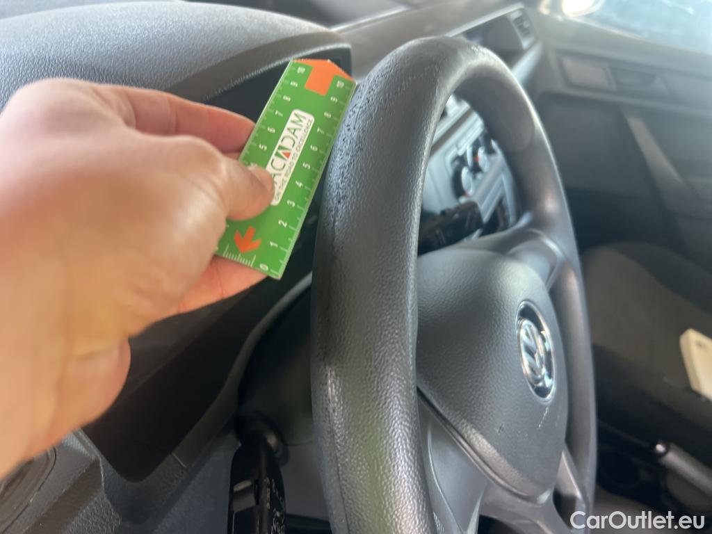  Volkswagen  Caddy VOLKSWAGEN  / 2015 / 4P / combi Business 2.0 TDI 55kW (75CV) BMT #22