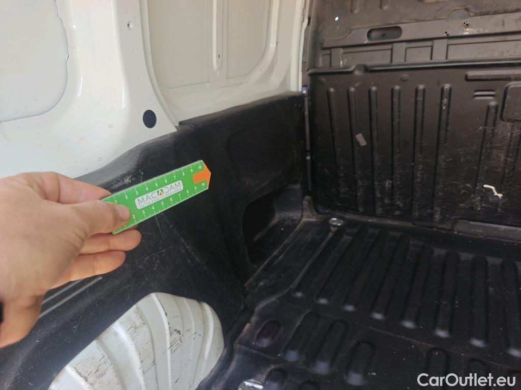  Peugeot  Partner PEUGEOT  / 2018 / 3P / furgón derivado de turismo Pro Standard 600kg BlueHDi 73kW (AC) #6