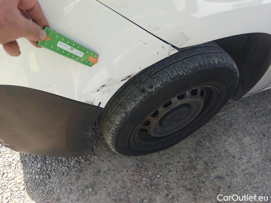  Peugeot  Partner PEUGEOT  / 2018 / 3P / furgón derivado de turismo Pro Standard 600kg BlueHDi 73kW (AC) #57