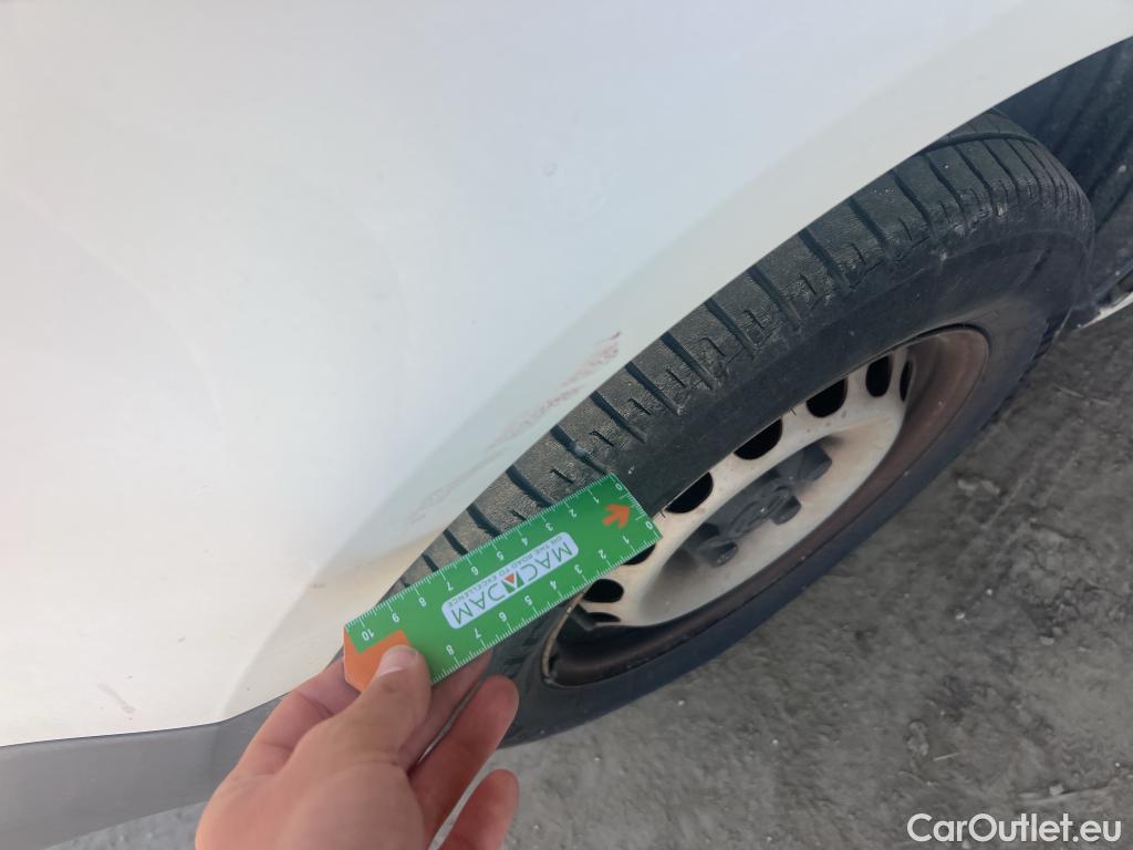  Volkswagen  Caddy VOLKSWAGEN  / 2015 / 4P / combi Business 2.0 TDI 55kW (75CV) BMT #6