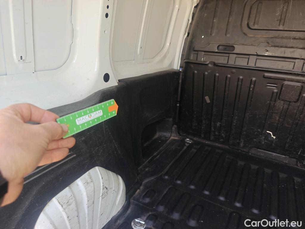  Peugeot  Partner PEUGEOT  / 2018 / 3P / furgón derivado de turismo Pro Standard 600kg BlueHDi 73kW (AC) #7