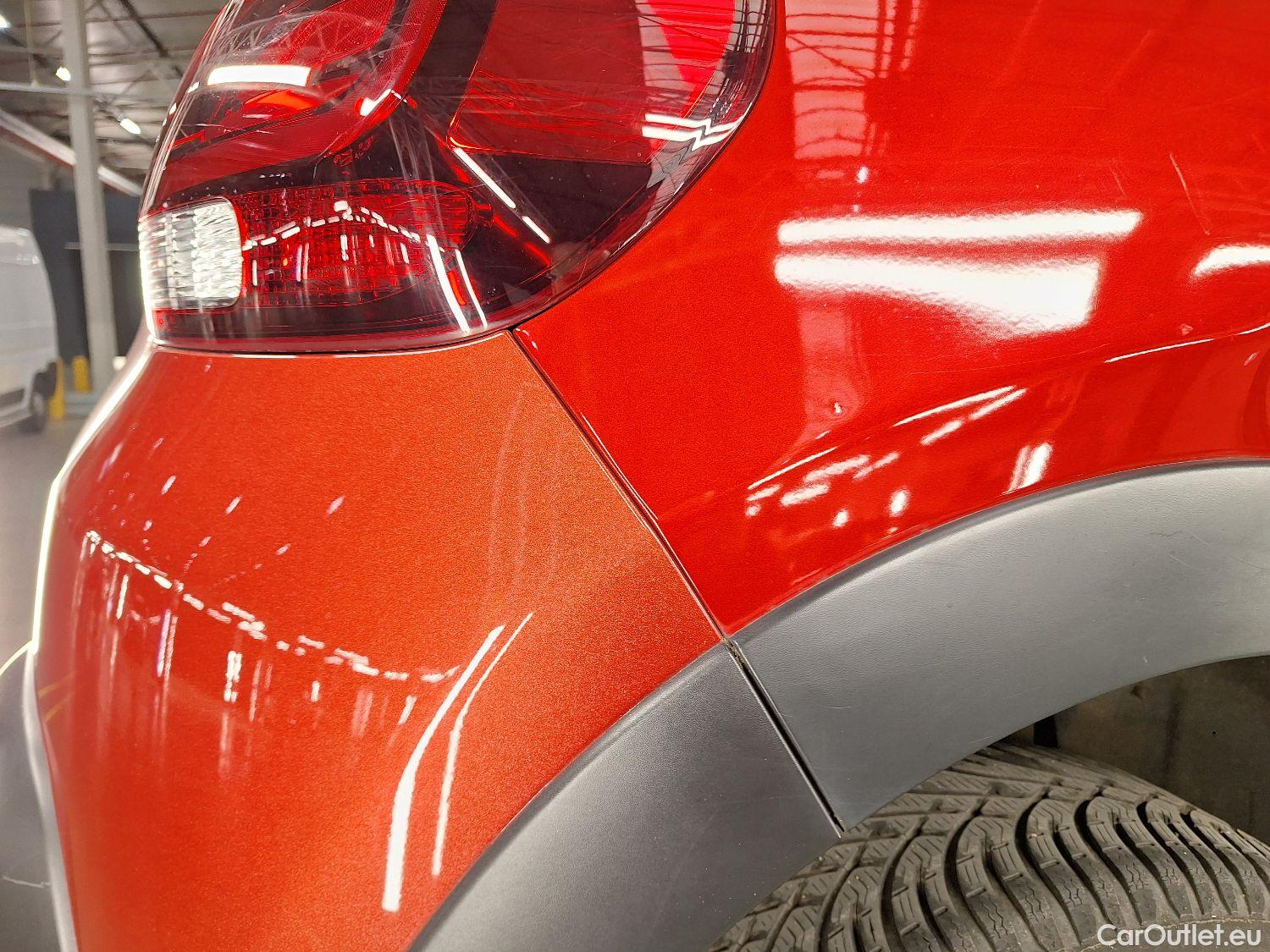  Citroen  C3 Citroën,  FL'20, Citroën  1.2 PureTech 83 S&S MAN Shine 5d #25