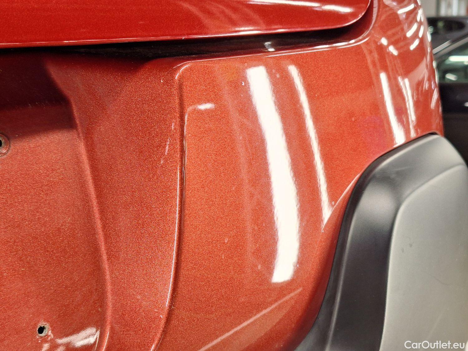  Citroen  C3 Citroën,  FL'20, Citroën  1.2 PureTech 83 S&S MAN Shine 5d #24