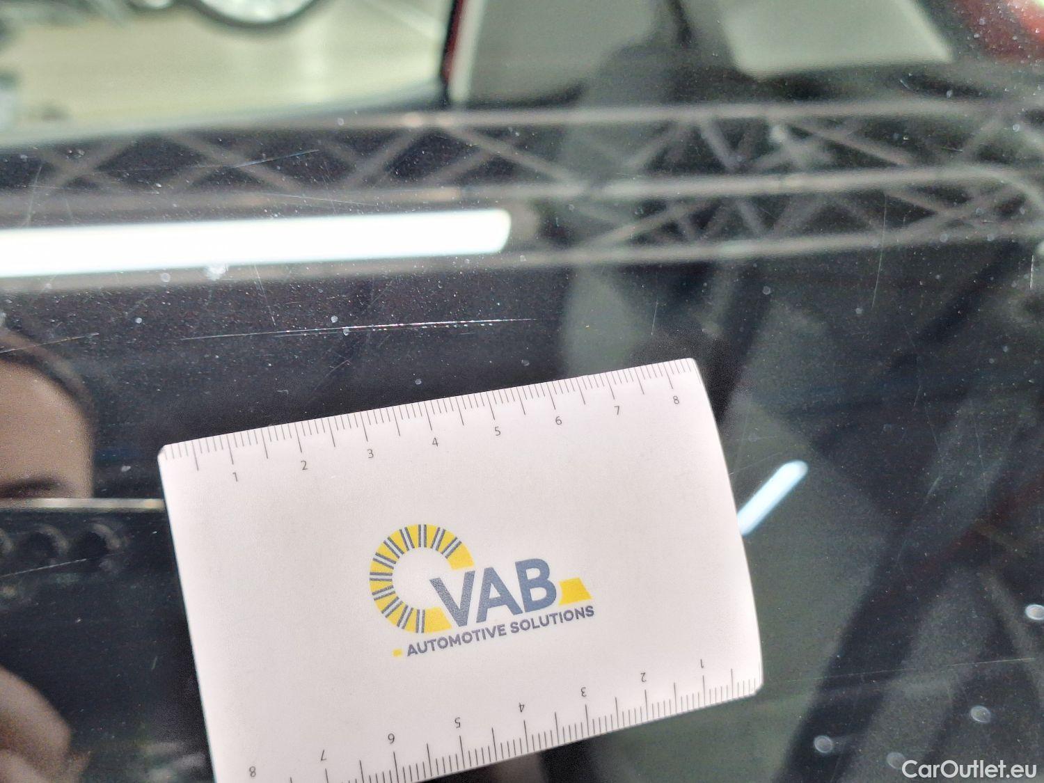  Citroen  C3 Citroën,  FL'20, Citroën  1.2 PureTech 83 S&S MAN Shine 5d #51