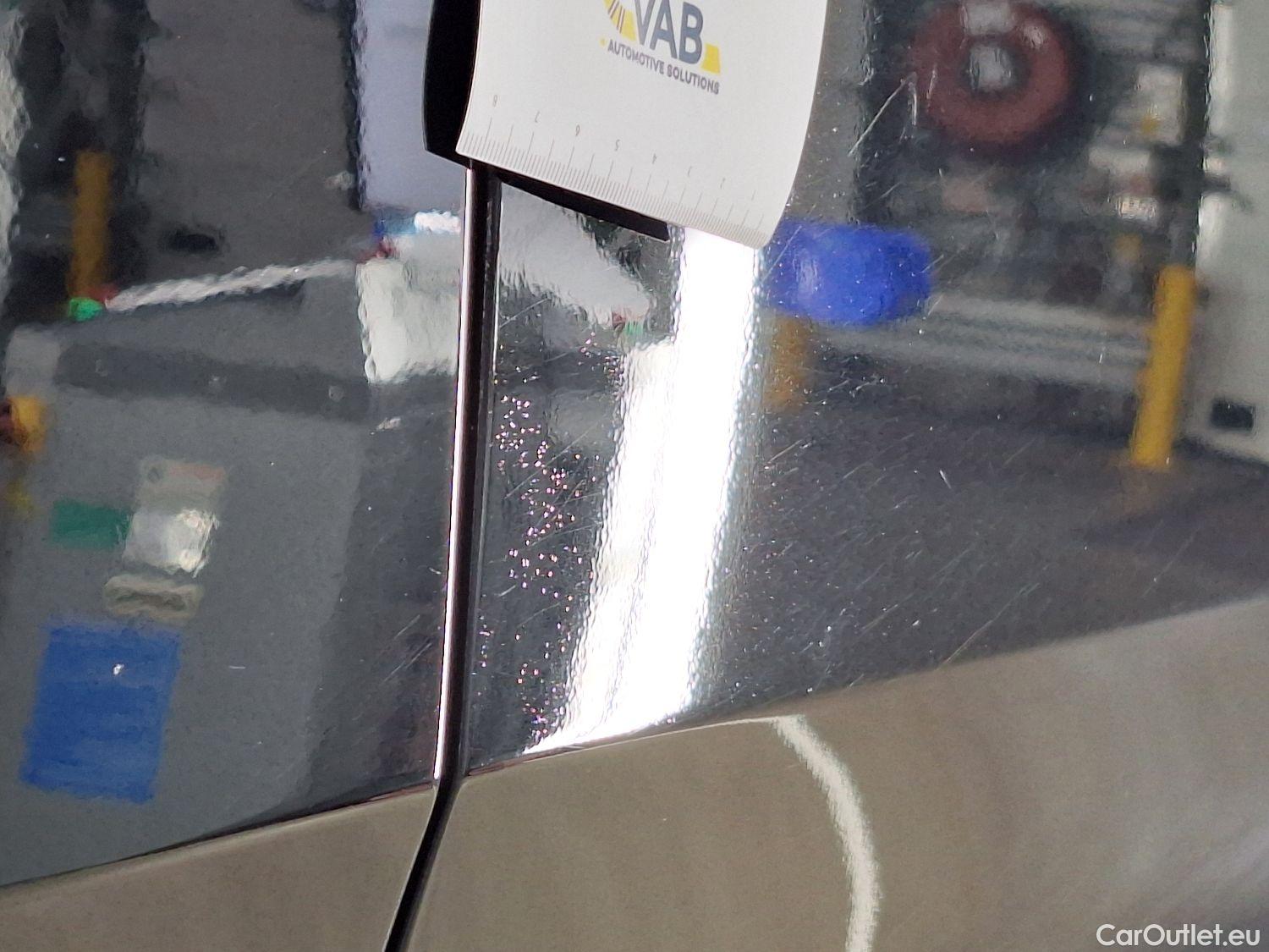  Volvo  XC 40 Volvo, XC40 '17, Volvo XC40 T4 Recharge Geartronic R-Design 5d #12