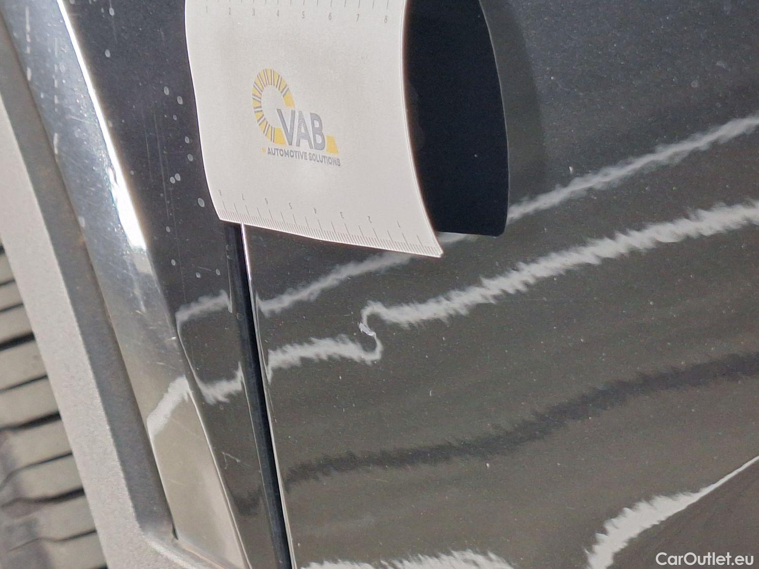  Volvo  XC 40 Volvo, XC40 '17, Volvo XC40 T4 Recharge Geartronic R-Design 5d #31