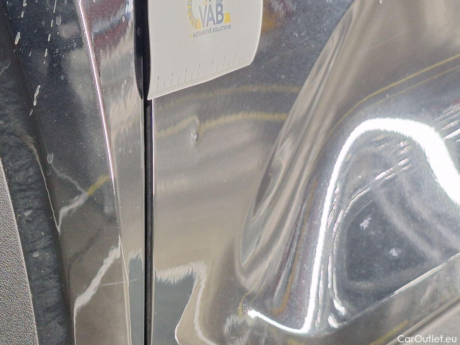  Volvo  XC 40 Volvo, XC40 '17, Volvo XC40 T4 Recharge Geartronic R-Design 5d #32