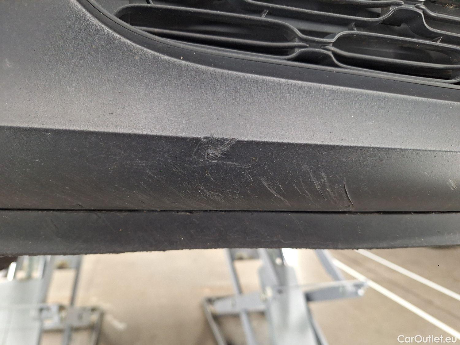  Citroen  C3 Citroën,  FL'20, Citroën  1.2 PureTech 83 S&S MAN Shine 5d #10