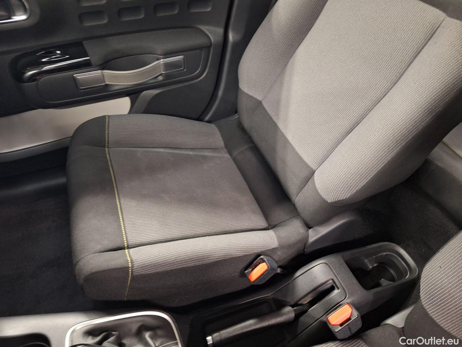  Citroen  C3 Citroën,  FL'20, Citroën  1.2 PureTech 83 S&S MAN Shine 5d #44