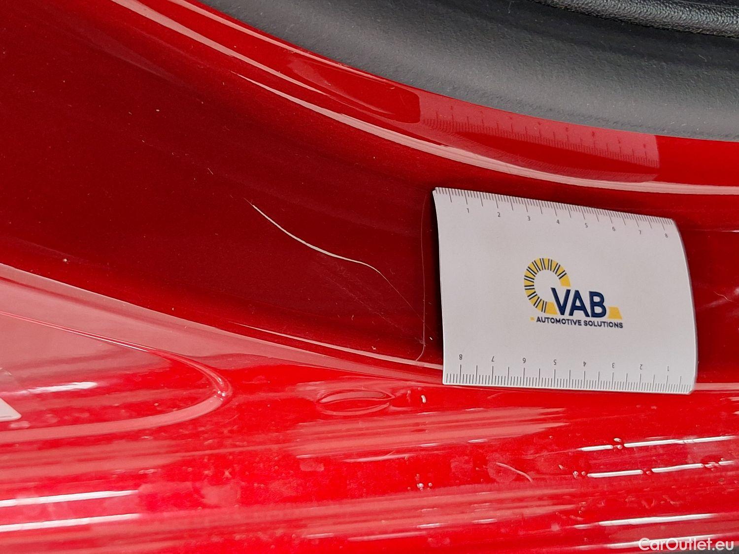  Citroen  C3 Citroën,  FL'20, Citroën  1.2 PureTech 83 S&S MAN Shine 5d #31