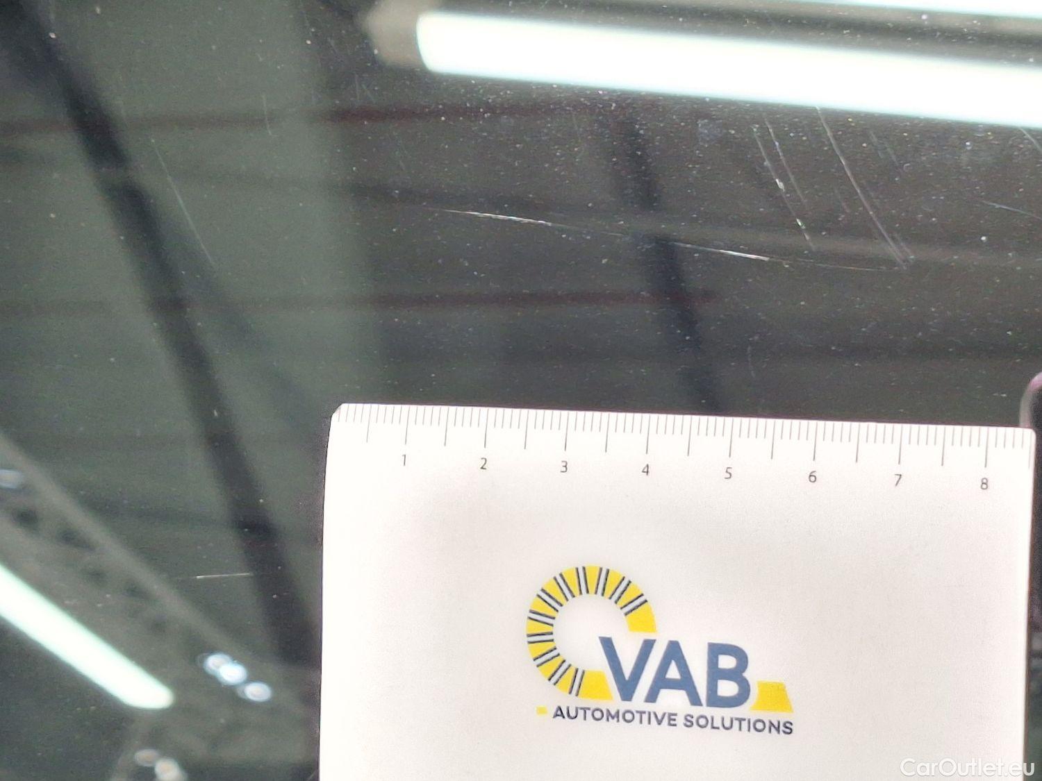  Citroen  C3 Citroën,  FL'20, Citroën  1.2 PureTech 83 S&S MAN Shine 5d #34