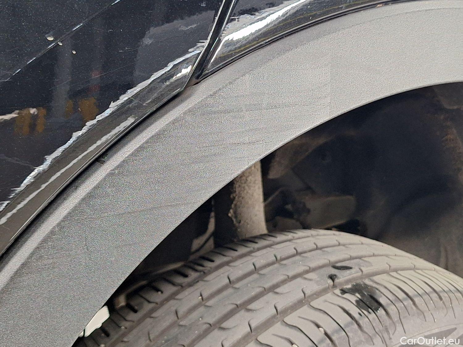  Volvo  XC 40 Volvo, XC40 '17, Volvo XC40 T4 Recharge Geartronic R-Design 5d #29