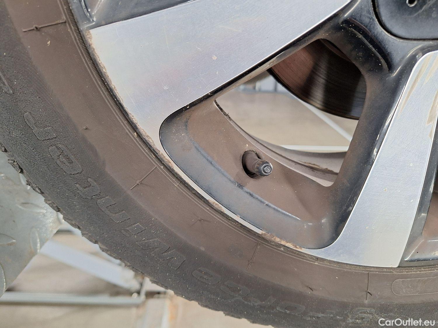  Citroen  C3 Citroën,  FL'20, Citroën  1.2 PureTech 83 S&S MAN Shine 5d #2