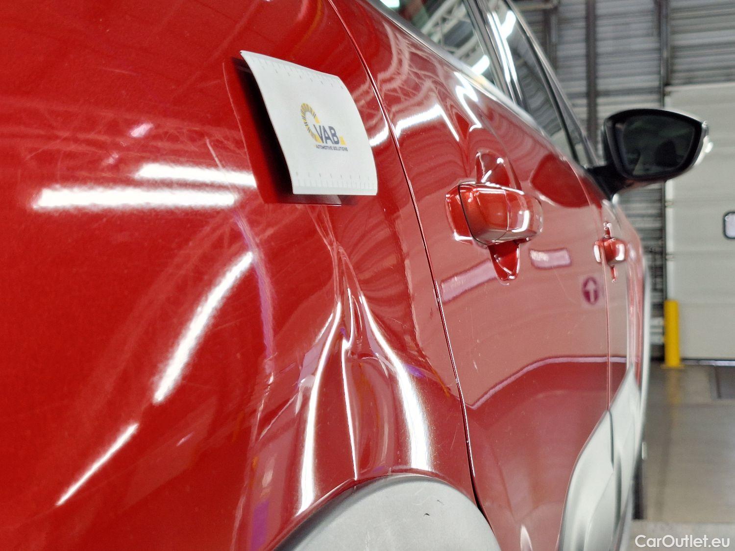  Citroen  C3 Citroën,  FL'20, Citroën  1.2 PureTech 83 S&S MAN Shine 5d #18